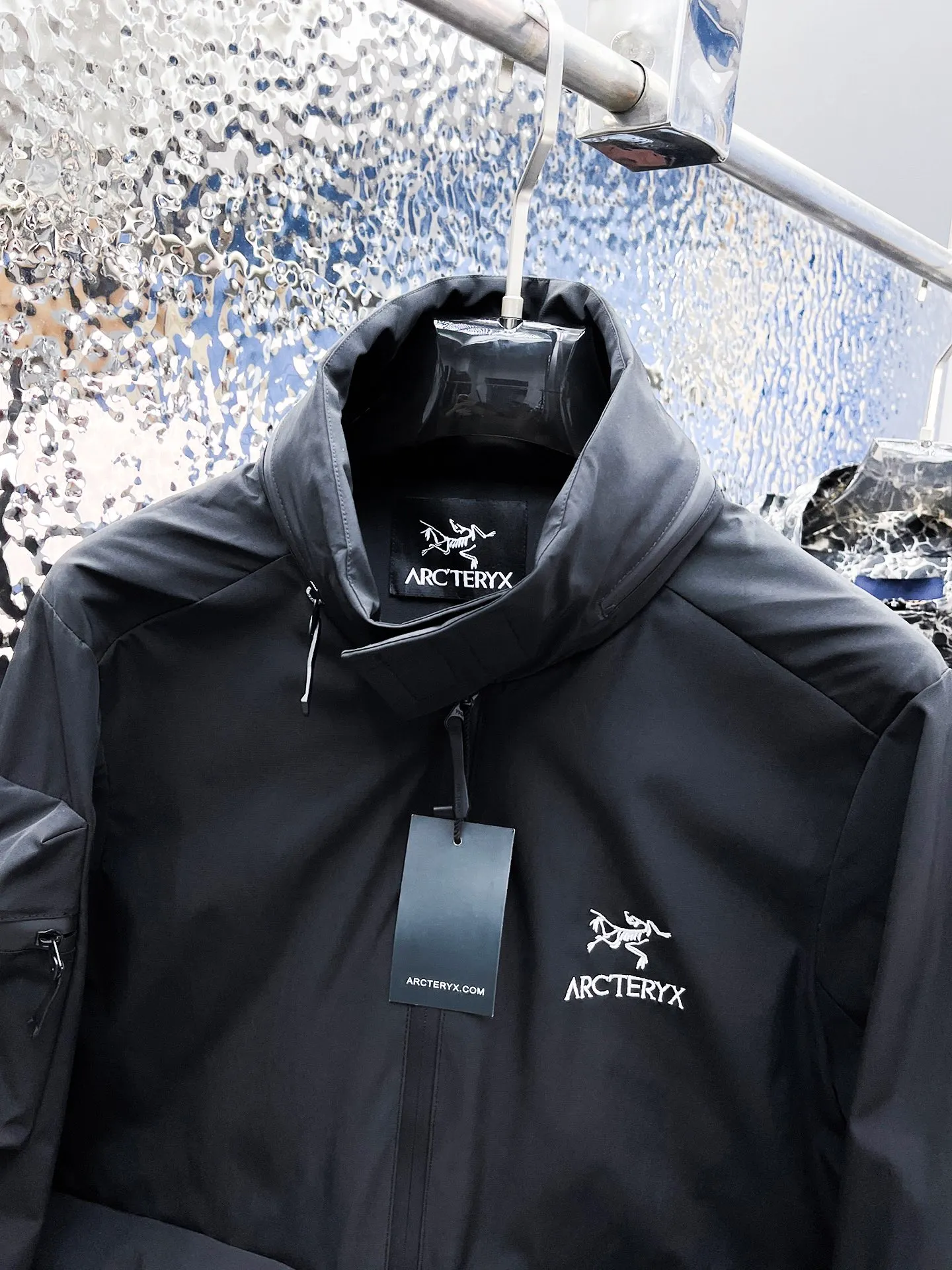 Same Style， ， ！2026 New Arrival ，Original Premium ！ Breathable ， ， ， Quality。 ！ ， ！Sizes：M～3XL